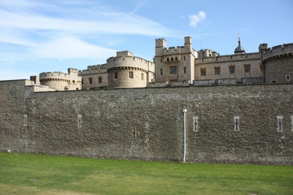 Defensive vs affirmative asylum