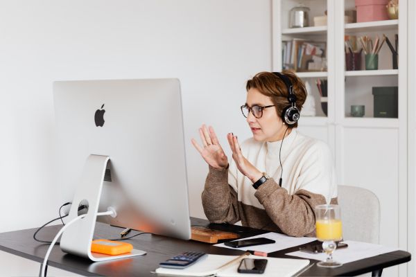 Removing defamatory content online