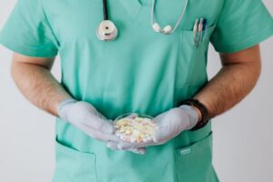 Medical Negligence vs. Medical Malpractice: What’s the Difference?